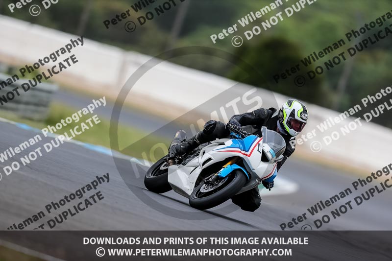 estoril;event digital images;motorbikes;no limits;peter wileman photography;portugal;trackday;trackday digital images